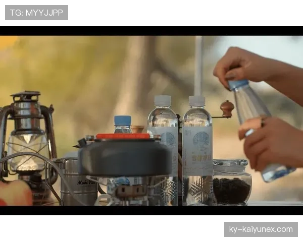 山口茜每天喝的水都是冰过的，训练完直接灌三瓶