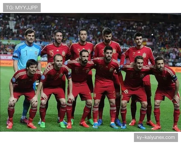 法布雷加斯与伊涅斯塔中场调度模式差异：传球路径分布与转移倾向的演化分析